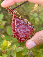 Load image into Gallery viewer, ARTISAN CAB (Marina Rabinskaya) dragon vein agate with Mookaite + citrine gem accents wire wrapped pendant necklace