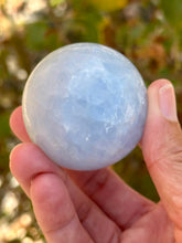 Load image into Gallery viewer, Blue calcite sphere 45mm