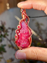 Load image into Gallery viewer, ARTISAN (Marina Rabinskaya) Red (dyed) Dragon Vein Agate with raspberry jade + phosphosiderite gem accents wire wrapped pendant necklace