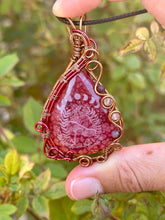 Load image into Gallery viewer, ARTISAN CAB (Marina Rabinskaya) dragon vein agate with Mookaite + citrine gem accents wire wrapped pendant necklace