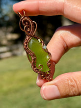 Load image into Gallery viewer, Artisan cab (johari) green cat’s eye with peridot + blue kyanite gem accents wire wrapped pendant necklace