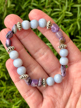 Load image into Gallery viewer, Charoite stretchy gem bracelet size 6.75”-7” l