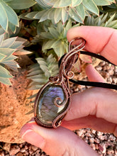 Load image into Gallery viewer, Purple Labradorite Wire Wrapped Pendent Necklace