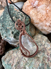 Load image into Gallery viewer, Quartz Wire Wrapped Pendent Necklace