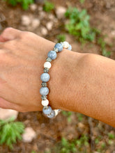 Load image into Gallery viewer, White magnesite + blue dragon vein agate 18” stretch necklace + 7” bracelet set
