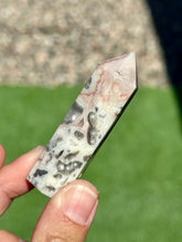 Load image into Gallery viewer, Reserved for Nina b Unknown agate tower 4”
