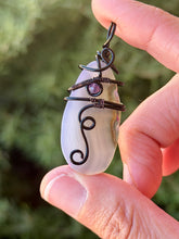 Load image into Gallery viewer, Pale purple agate slice with amethyst gem accent wire wrapped pendant necklace
