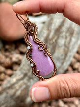 Load image into Gallery viewer, Artisan cab (johari gems) Phosphosiderite with Angelite + obsidian pendent necklace
