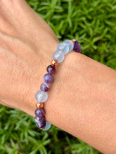 Load image into Gallery viewer, Amethyst stretchy gem bracelet size 6.75”-7” l
