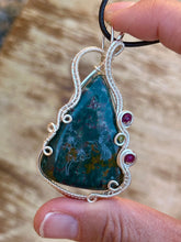 Load image into Gallery viewer, DESIGNER CAB (etched by Marina Rabinskaya) Bloodstone with ruby and prehnite inclusions  Wire wrapped pendant
