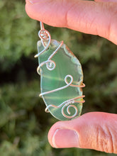 Load image into Gallery viewer, Green agate slice with fluorite gem accent wire wrapped pendant necklace
