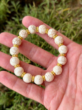 Load image into Gallery viewer, White Magnesite (6.75”- 7”) stretchy bracelet
