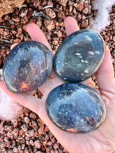Load image into Gallery viewer, Dumortierite palm Stones
